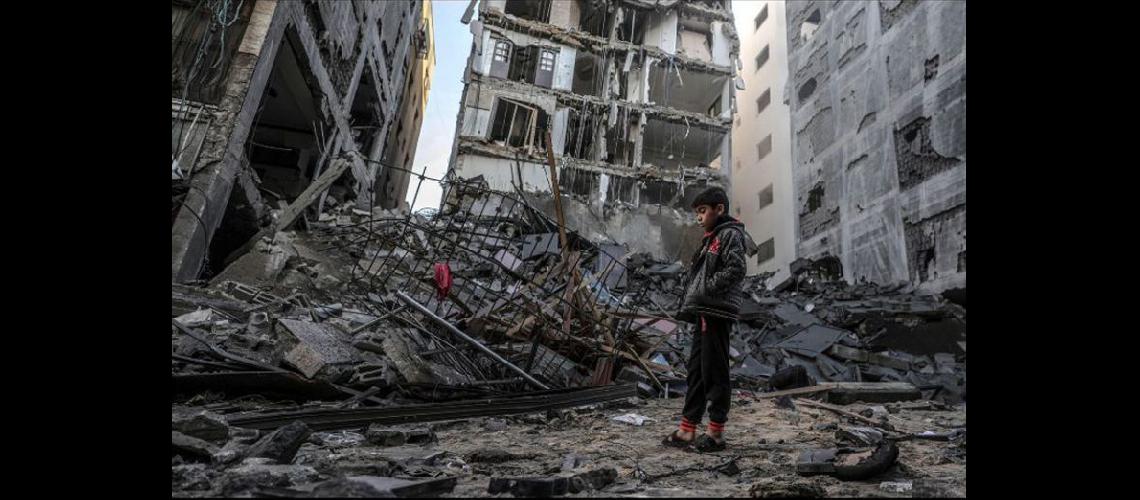  Siete palestinos murieron en los ataques israelíes que respondían al lanzamiento de cohetes desde Gaza (EFE)