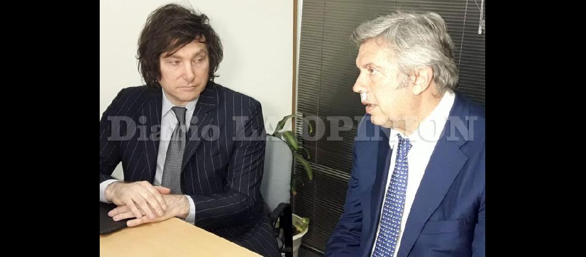  El economista Javier Milei y el abogado Mauricio DAlessandro pasaron por Pergamino el jueves (LA OPINION)