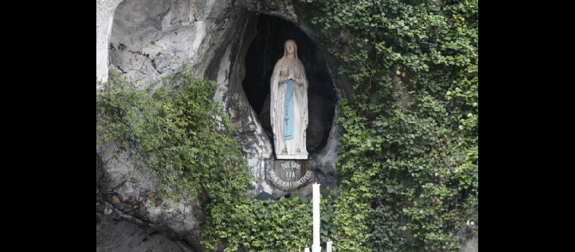  Las apariciones de la Virgen se daban en Lourdes en Francia (DIOCESIS DE CORDOBA)