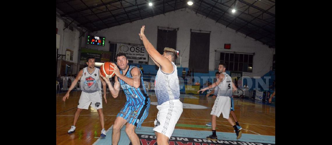  Argentino sufrió de local la derrota ms dura en lo que va del Federal de basquetbol (LA OPINION)