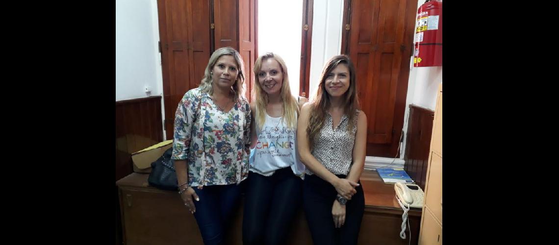  Marisa Núñez Cintia Lacasia y Victoria Cura integrantes del Consultorio de la Mujer que funciona en el Colegio de Abogados (COLEGIO DE ABOGADOS)