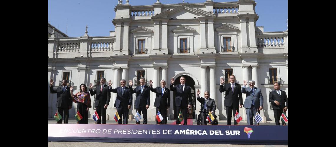  Los mandatarios de ocho países del continente le dieron formalidad al bloque Prosur ayer en Chile (NA)