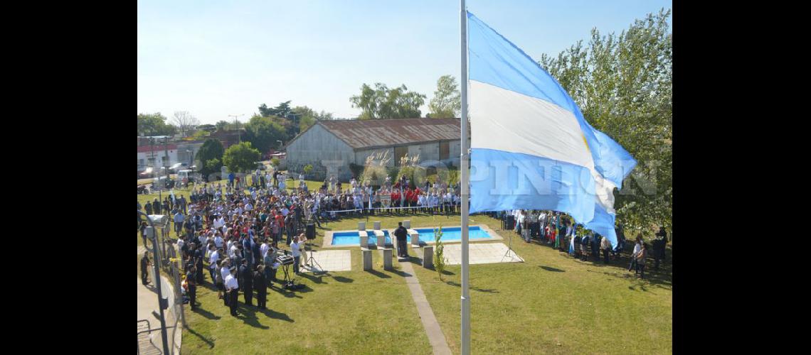  Malvinas despierta los ms caros sentimientos entre los argentinos que homenajean a las ms de 600 víctimas del conflicto  (ARCHIVO LA OPINION)