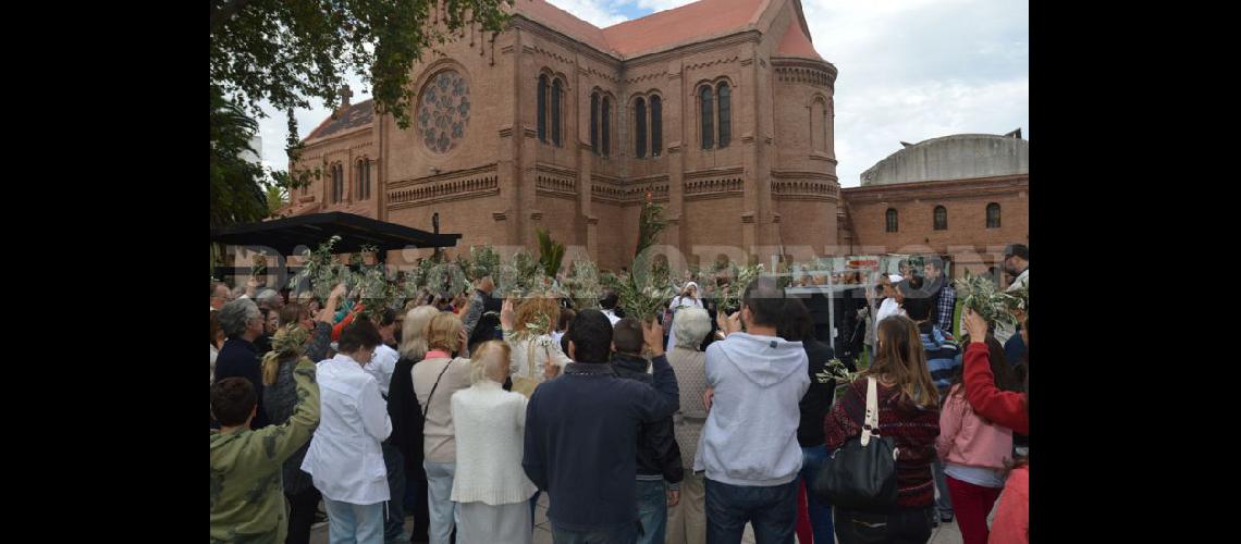  La bendición de los ramos se realizar entre el sbado y el domingo en los templos de la ciudad (ARCHIVO LA OPINION)