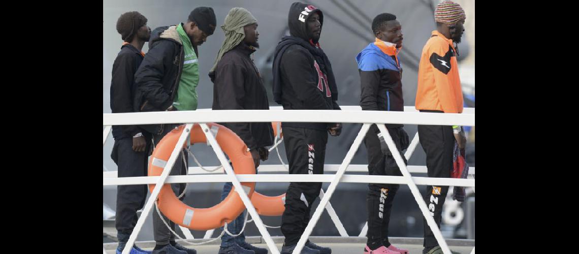  Los 62 migrantes del barco Alan Kurdi sern distribuidos entre Alemania Francia Portugal y Luxemburgo (NA)