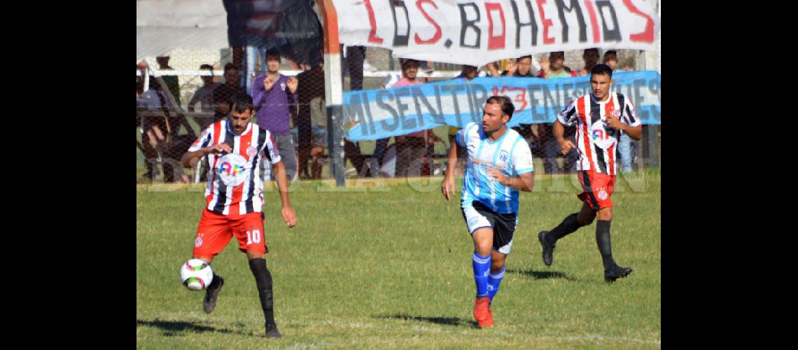  Racing superó a Rancagua en el estadio Carlos Morales y su presente lo ilusiona (LA OPINION)