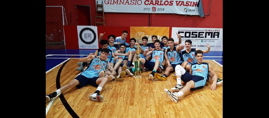  Pergamino se consagró campeón del Zonal y festeja su pase al Torneo Provincial de Junín (FACEBOOK- APB)