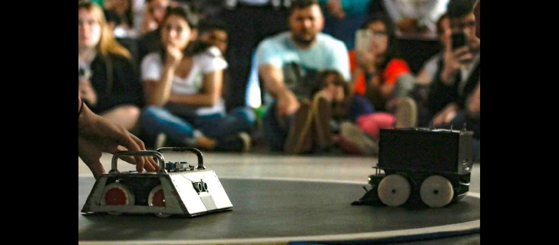  Por primera vez la robótica entra como disciplina en los Juegos Bonaerenses (CLARIN) 