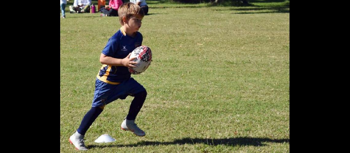  Vicente Villeta juega al rugby en las categorías infantiles de Gimnasia de Pergamino (NATALIA FONTANA)