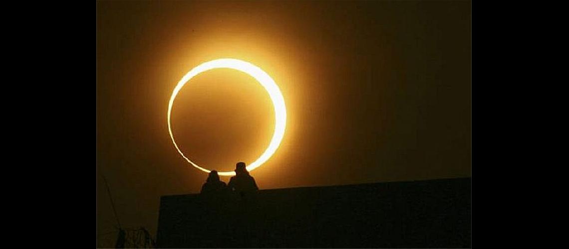  El eclipse total a las 17-43 tendr una duración de un minuto con siete segundos  (CHACO DIA POR DIA)