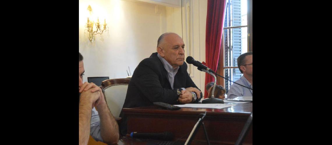  Eddo Pascot presidió la décima sesión de 2019 del Concejo Deliberante (LA OPINION)