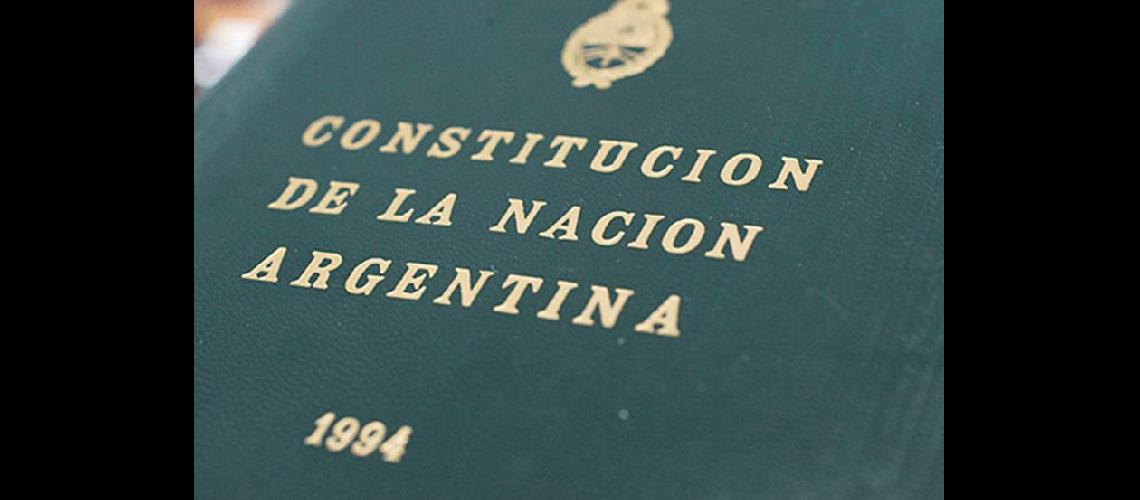  Se cumplen 25 años de la última reforma constitucional en el país (NA)