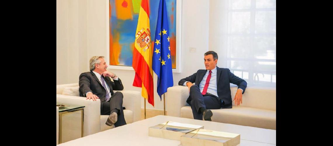  El presidente de gobierno español Pedro Snchez junto al candidato a presidente Alberto Fernndez (NOTICIAS ARGENTINAS)