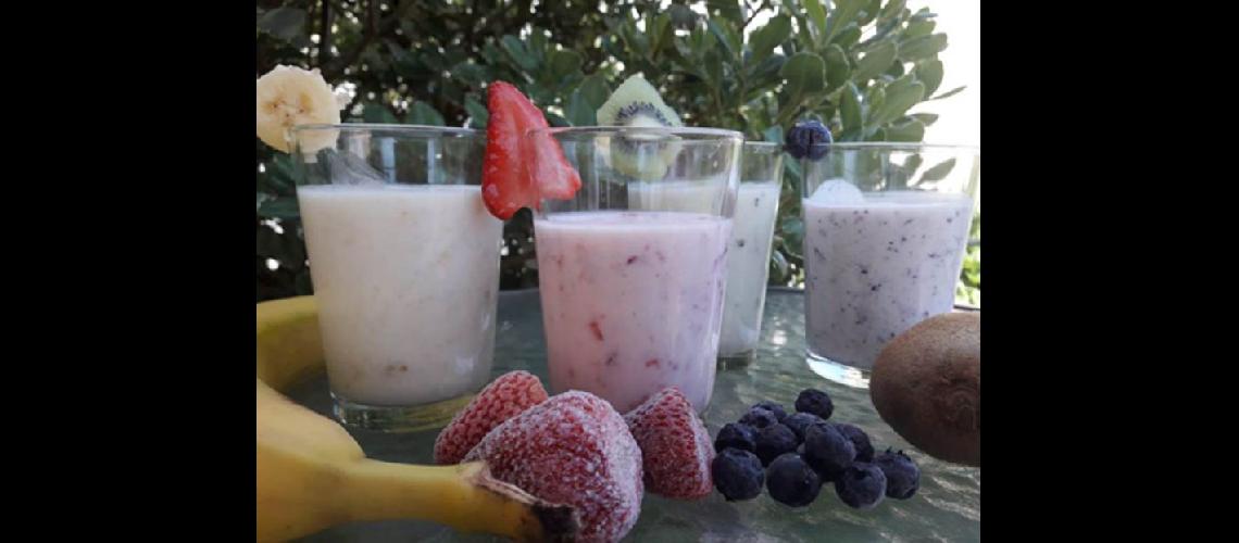  Con un litro de leche descremada de sachet y algunas frutas se pueden hacer unos ricos yogures (VICTORIA DINARDO)