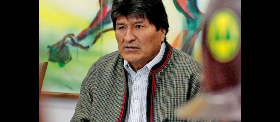  El presidente Evo Morales asegura que ganó en primera vuelta en unas elecciones sospechadas de fraude  (REUTERS)