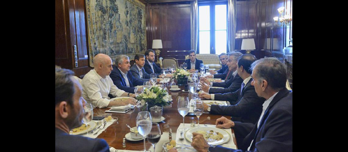  Mauricio Macri durante su último almuerzo como presidente en la Casa Rosada (NA)