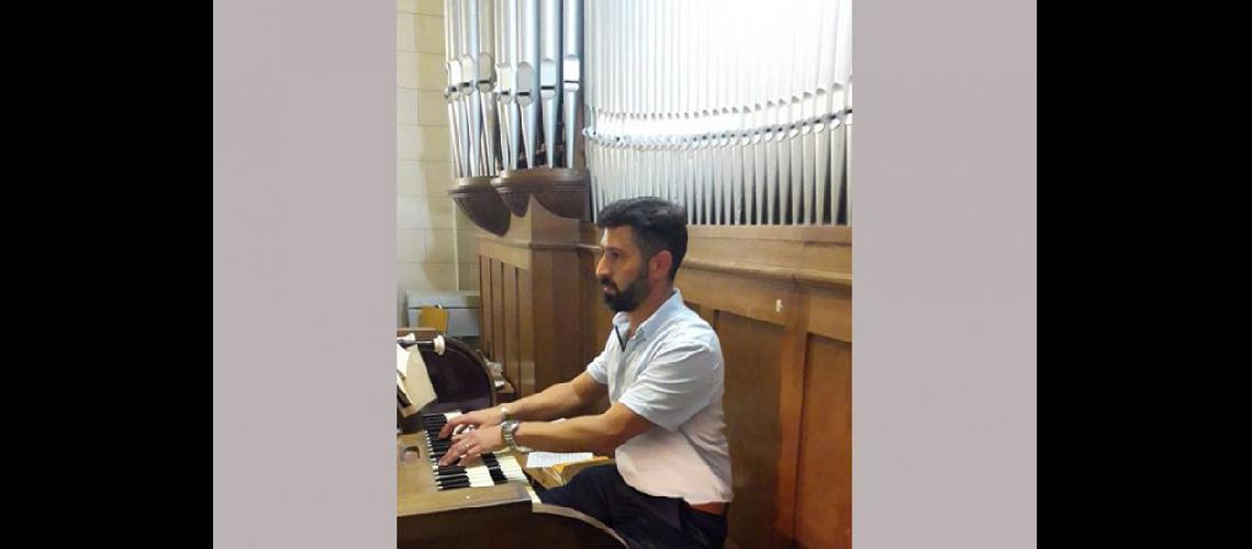  El doctor Runco tocar el órgano de la Parroquia La Merced hoy a las 20-30 (DOCTOR MAXIMILIANO RUNCO)
