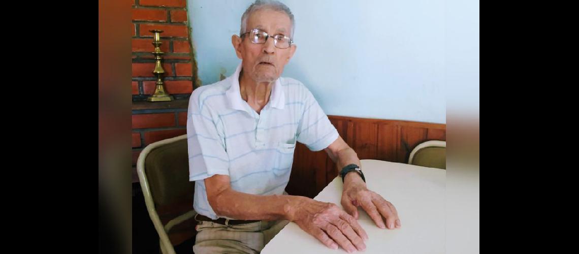  Goyo Giménez con sus jóvenes 96 años relató a LA OPINION su historia de vida (LA OPINION)