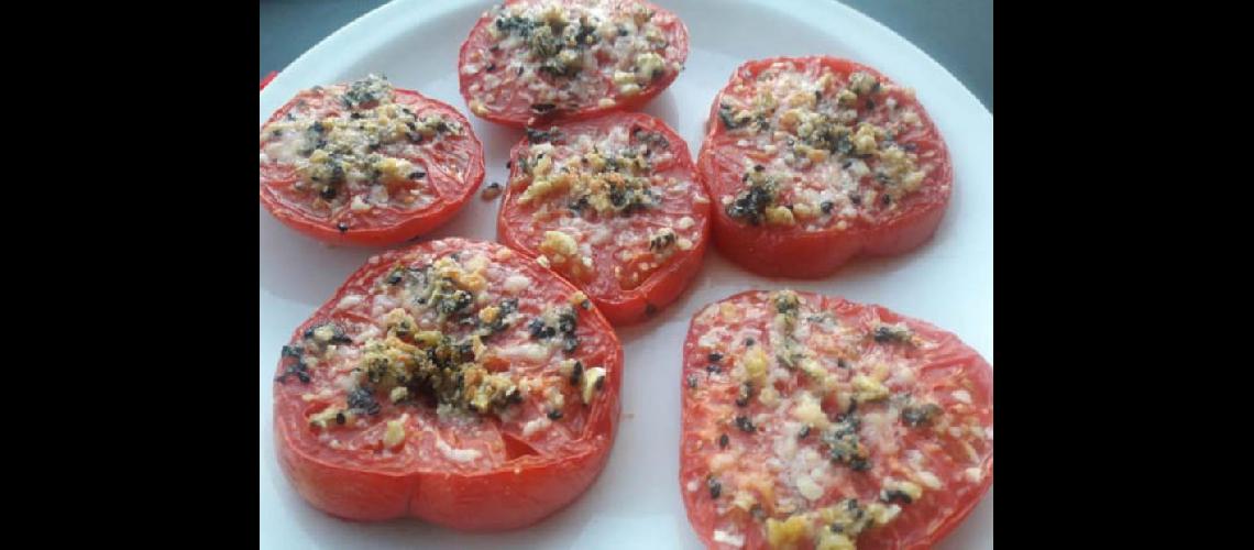  Con esta receta se pueden utilizar dos productos de estación- tomates y albahacas (VICTORIA DINARDO)