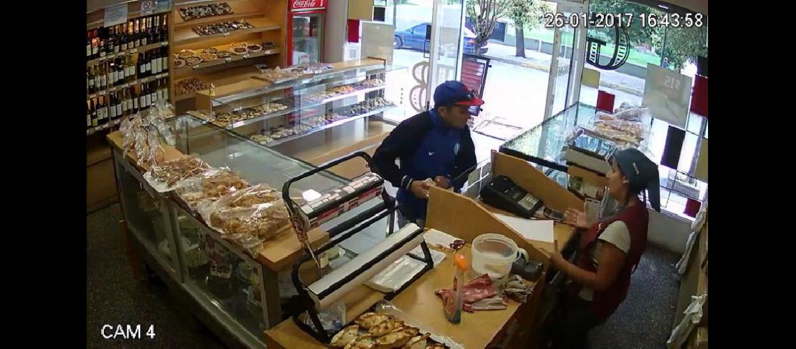  Un sujeto est acusado y detenido por robar en dos panaderías (ARCHIVO LA OPINION)
