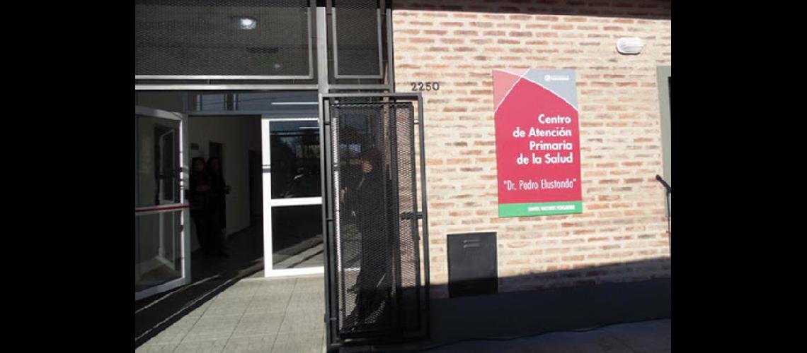  El Centro de Atención Primaria Pedro Elustondo est trabajando con el horario extendido (LA OPINION)