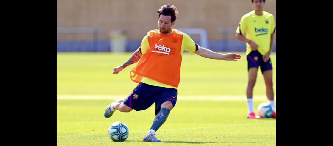  Messi en el entrenamiento de este sbado del Barcelona que visitar al Mallorca (NA)