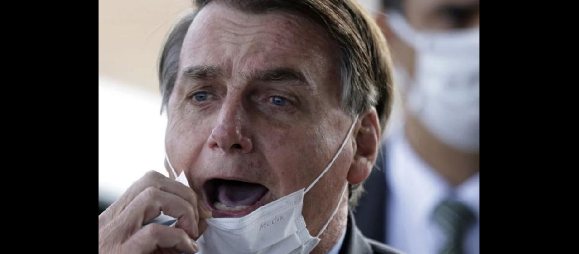  Jair Bolsonaro continúa minimizando la gravedad de la pandemia (XINHUA)