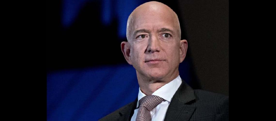  La revista Forbes considera que la fortuna de Bezos es la mayor jams amasada (TELAM)
