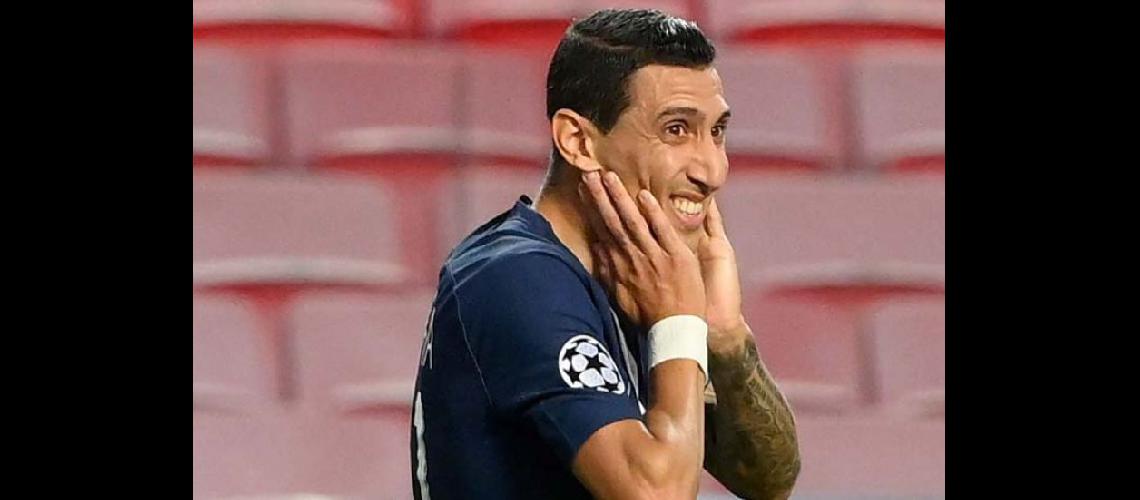  El futbolista argentino debió ser reemplazado en medio del segundo tiempo del encuentro entre el PSG y Nantes (PERFILCOM)
