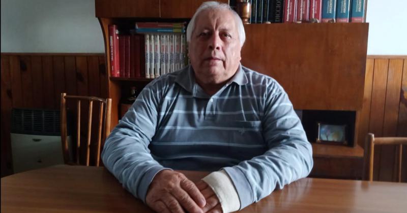 Héctor Albarracín en la intimidad de su hogar rescató anécdotas de su historia de vida