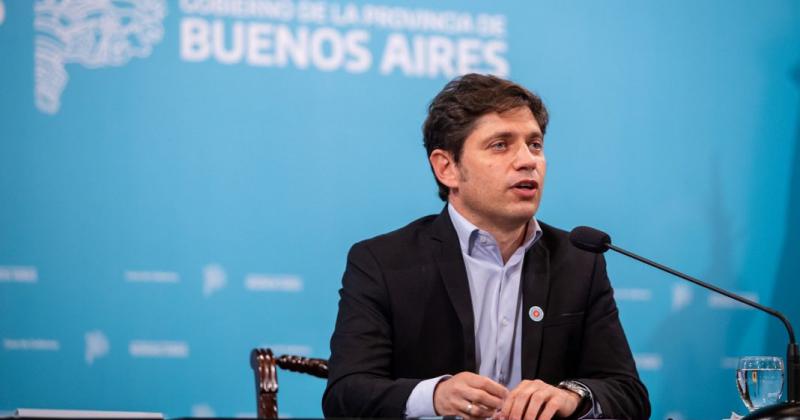 El gobernador Axel Kicillof este viernes en conferencia de prensa en La Plata