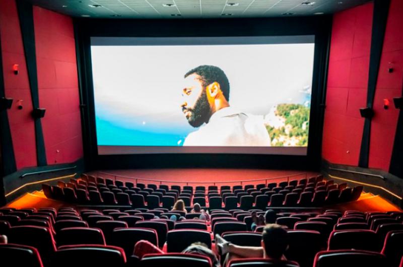 Los cines podrn abrir sus salas con el 30-en-porciento- del aforo