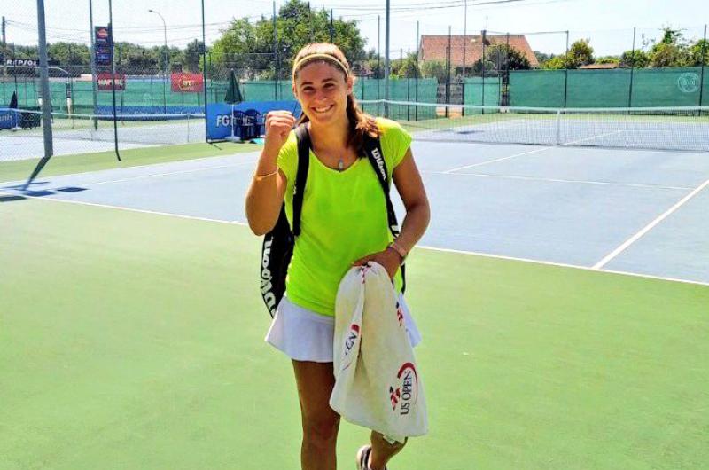 Julia Riera continúa demostrando sus progresos en el torneo W25 de Ourense