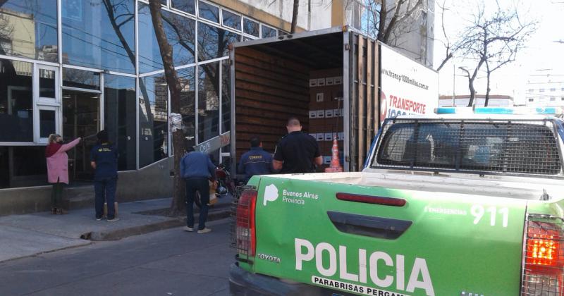 Guardadas en el Correo Las urnas estn en nuestra ciudad y se entregarn el sbado 11 en las escuelas del Partido