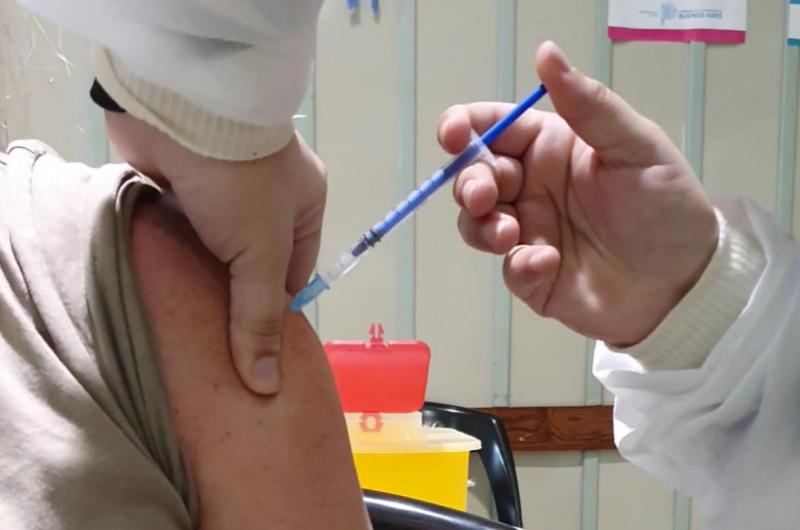 El avance de la vacunación clave para cortar la transmisibilidad del virus y evitar formas graves de la enfermedad