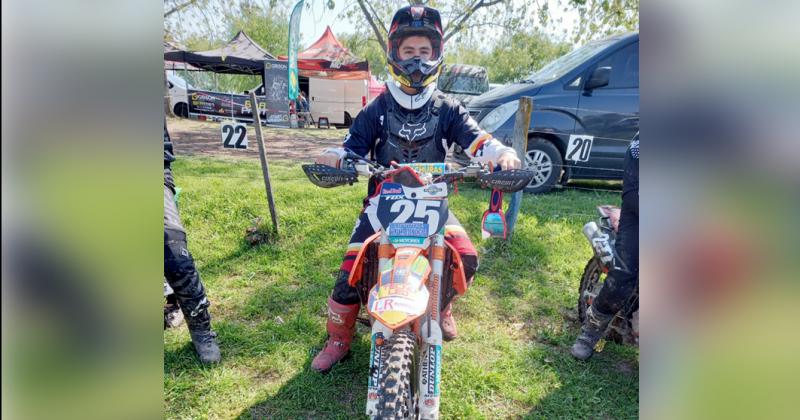 El motociclista de nuestra ciudad Alan Alvarez debutó el fin de semana en Rojas