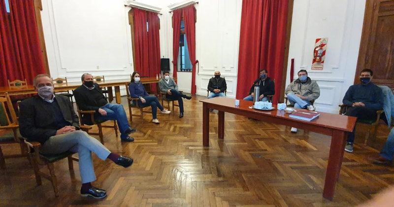 Agencieros de remises y concejales estuvieron conversando sobre la nueva cmara local 