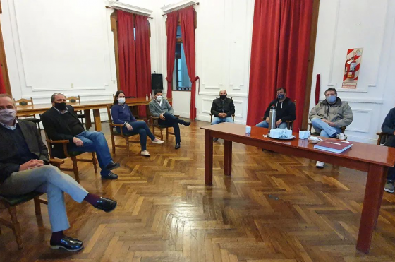 Agencieros de remises y concejales estuvieron conversando sobre la nueva cmara local 