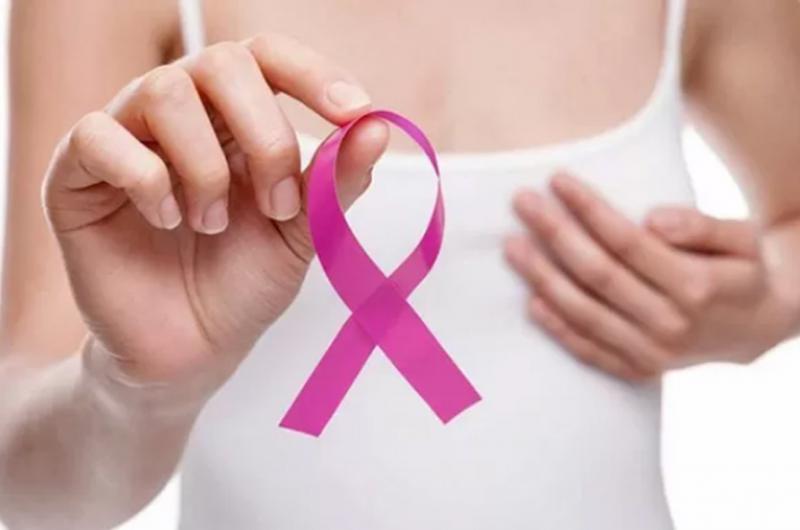 La consulta anual con el mastólogo y la mamografía anual a partir de los 40 años es la mejor manera de llegar a tiempo al diagnóstico