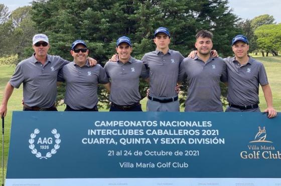 El equipo que logró el ascenso- Daniel Villar (profesor del club) Ignacio Colabella Juan Cruz Illia Salvador Blanco Adba Franco Snchez y Víctor Sez