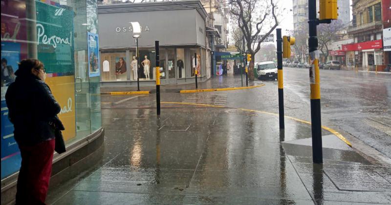 El mediodía de este lunes se caracterizó por las intensas precipitaciones