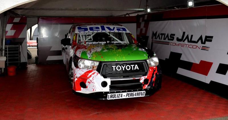 La Toyota Hilux del Homero Racing con la que Mauricio Selva debutar este fin de semana en el TC Pick Up