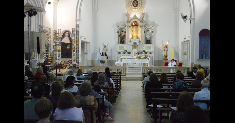 La celebración de la Eucaristía se desarrollar en la Capilla del Colegio Nuestra Señora del Huerto