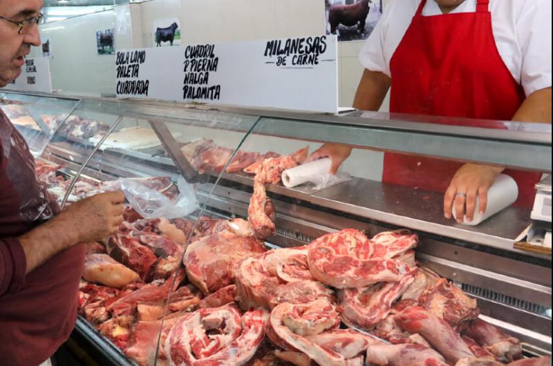 Los clientes buscan consumir la menor cantidad de carne posible debido a los altos precios