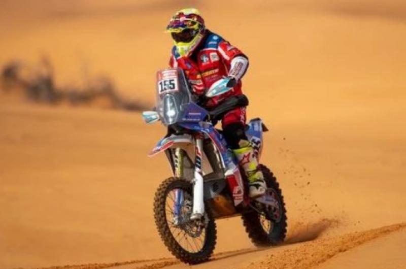 Joaquín Debeljuh transitando las dunas en Arabia Saudita
