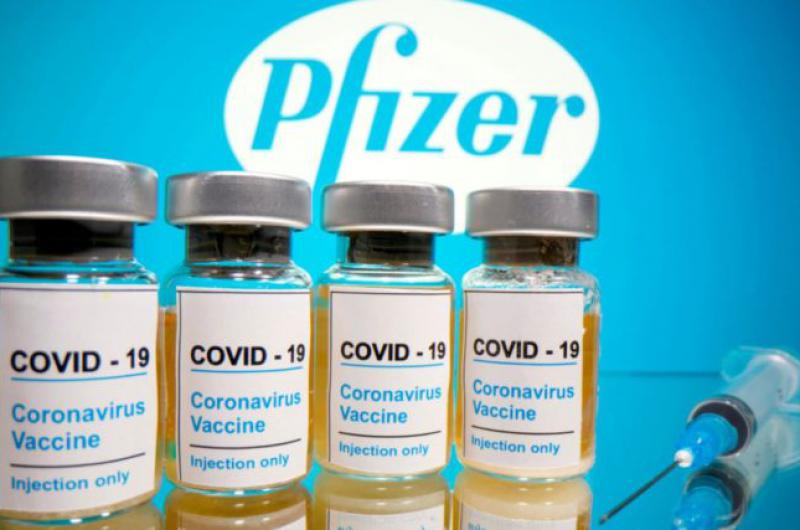 La farmacéutica estadounidense Pfizer dijo que espera tener en marzo una nueva vacuna contra el covid-19 