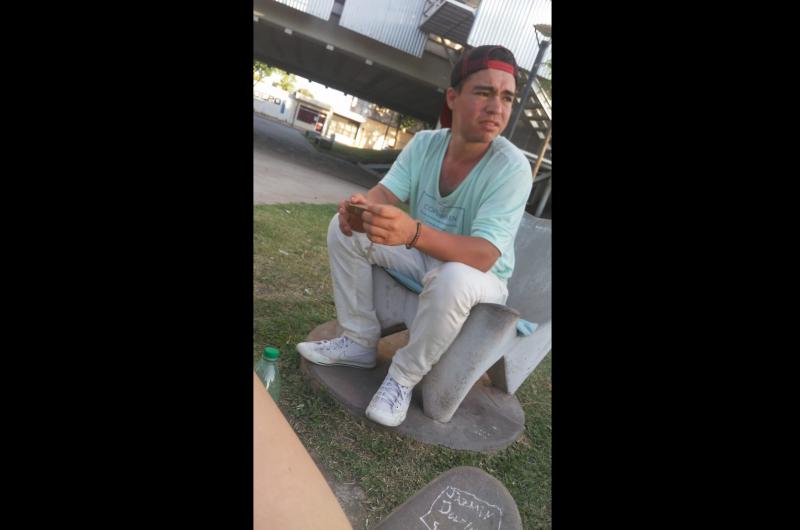 Santiago Rubén Diguero de 20 años es buscado tras ausentarse de su vivienda