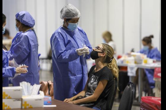 Los casos positivos diagnosticados entre el miércoles y el jueves alcanzaron a 509