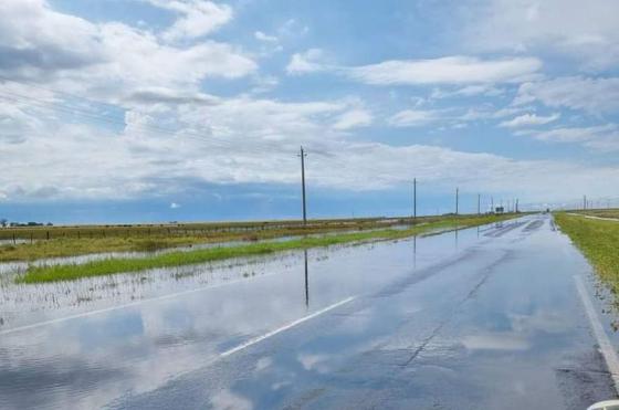 Un tramo de la Ruta Nacional Nº 7 se inundó