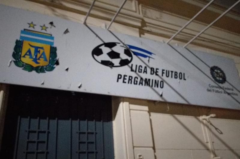 La temporada 2022 de la Liga de Fútbol de Pergamino incluir dos torneos- Apertura y Clausura 